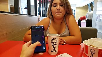 Секс в туалете KFC